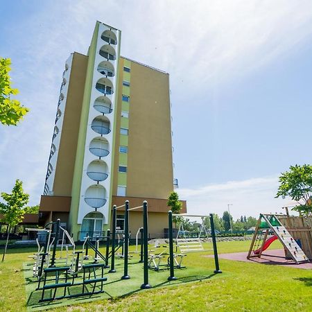 Csenge Apartman Siófok Exterior foto
